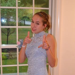 Meet your Posher, Ellen